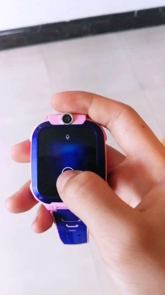 小天才电话手表第五代视频通话