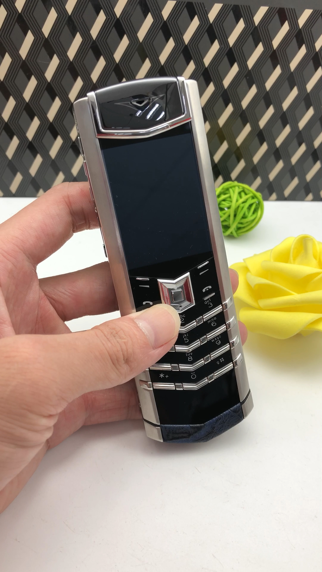 明星同款!  vertu/威图总裁签名版