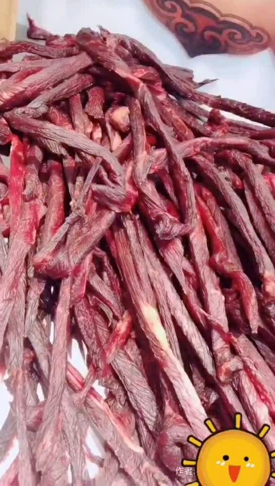 晾晒好的牛肉干