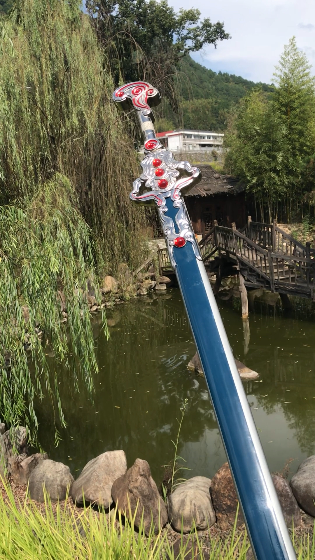 风胡子剑谱"十大名剑"排名第十 空谷临风,逸世凌虚@{uid