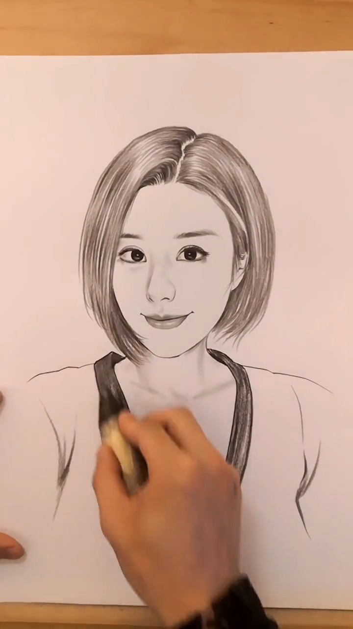 干练的短发姑娘,像你的初恋女友吗?#创意绘画