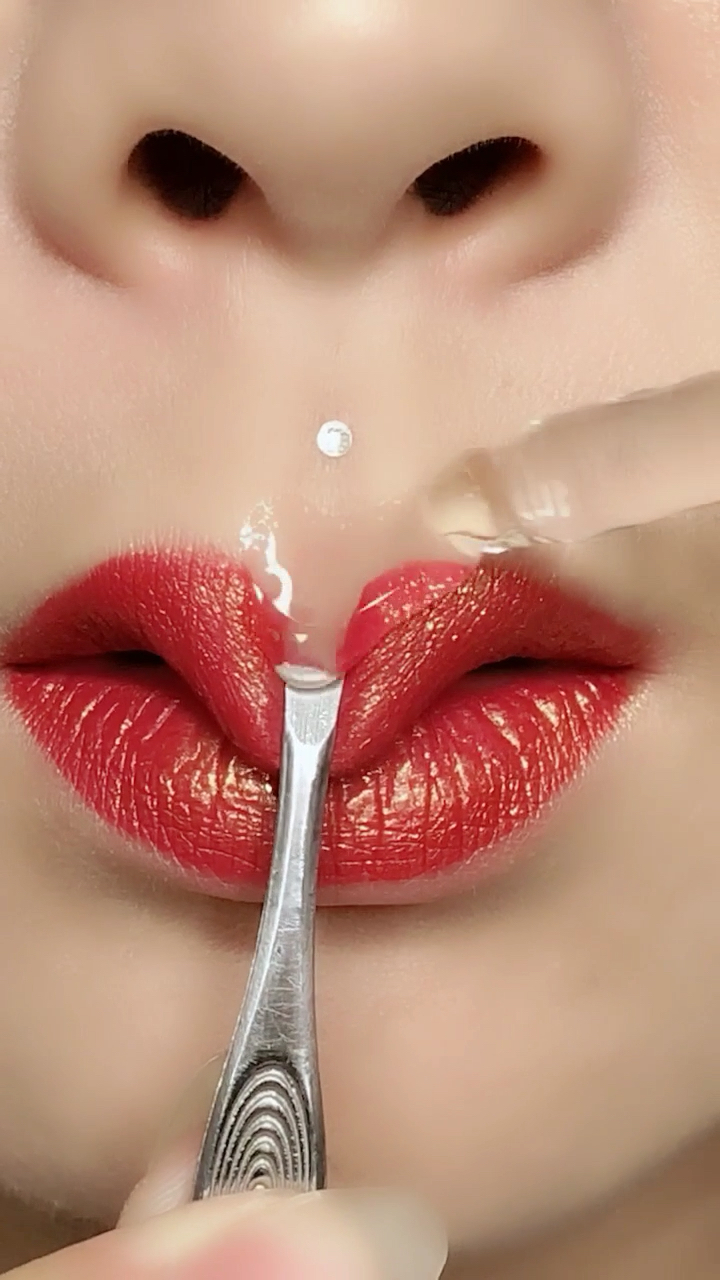 自己动手做个水晶嘟嘟唇,水嘟嘟的,可爱