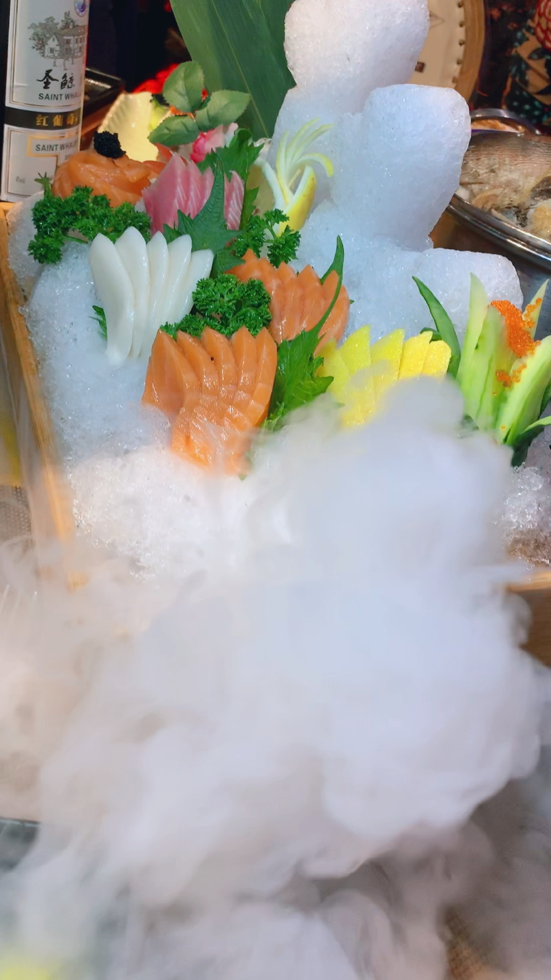 海鲜自助 美食无国界 欢聚在圣鲸