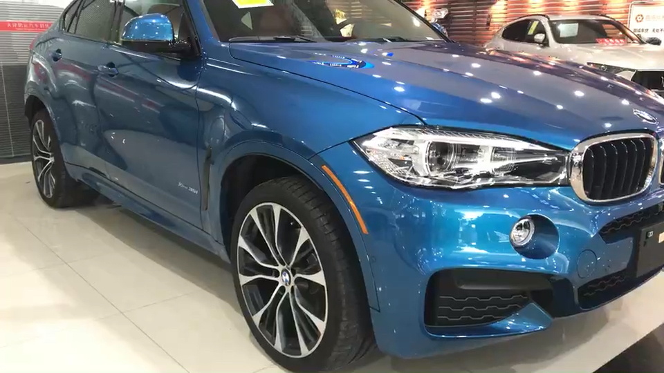 宝马x6骚蓝色