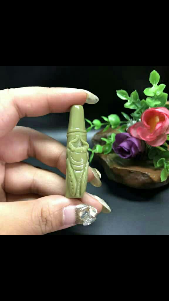 新疆熟泥石挂件 竹节 玉化很好 手工雕刻 喜欢的截图私聊
