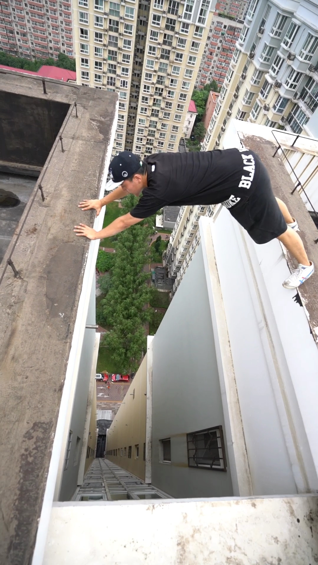 手滑就完蛋,猜猜我是怎么回来的