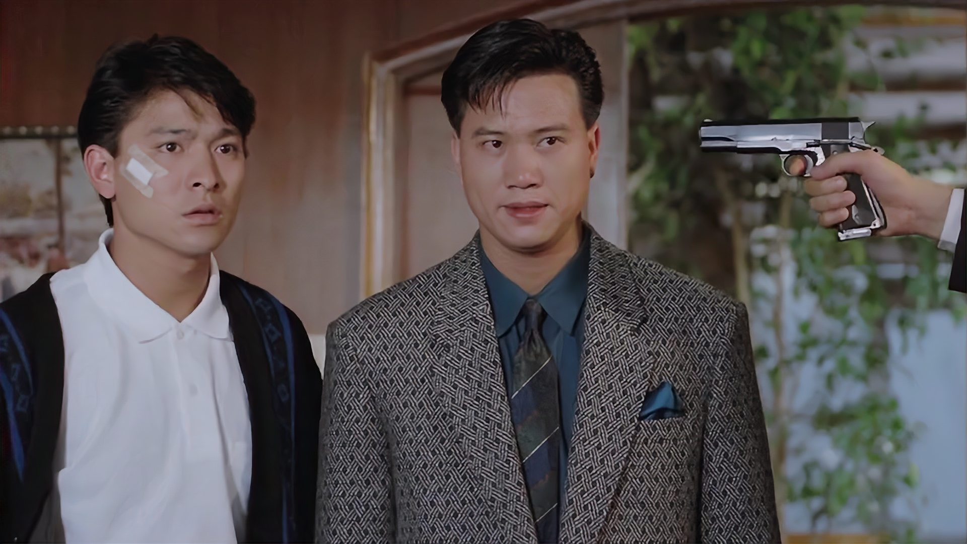 赌神:万梓良出卖兄弟,发哥要宰了他,没想到华哥来了