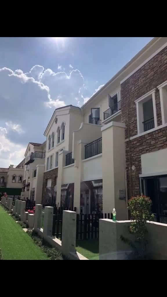 踏遍千山和万水  青白江里有一墅  联排别墅93  2周下证 首付只需要