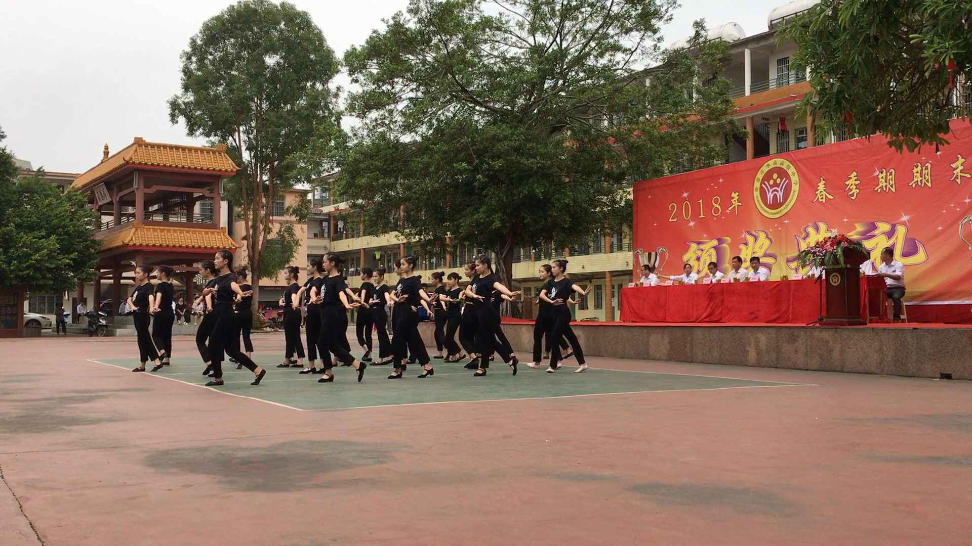 贵港市华南高级中学2018年春季期期末颁奖典礼