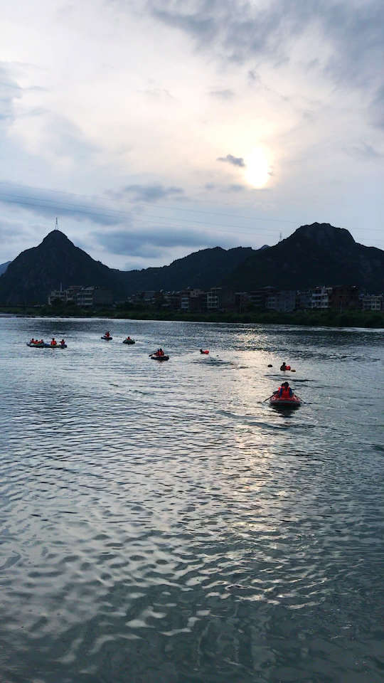 美丽的雁荡山,五虎山龙溪漂流.