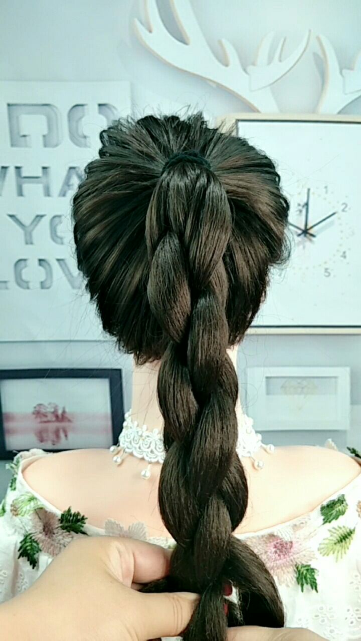 四股辫高马尾,这样才好看