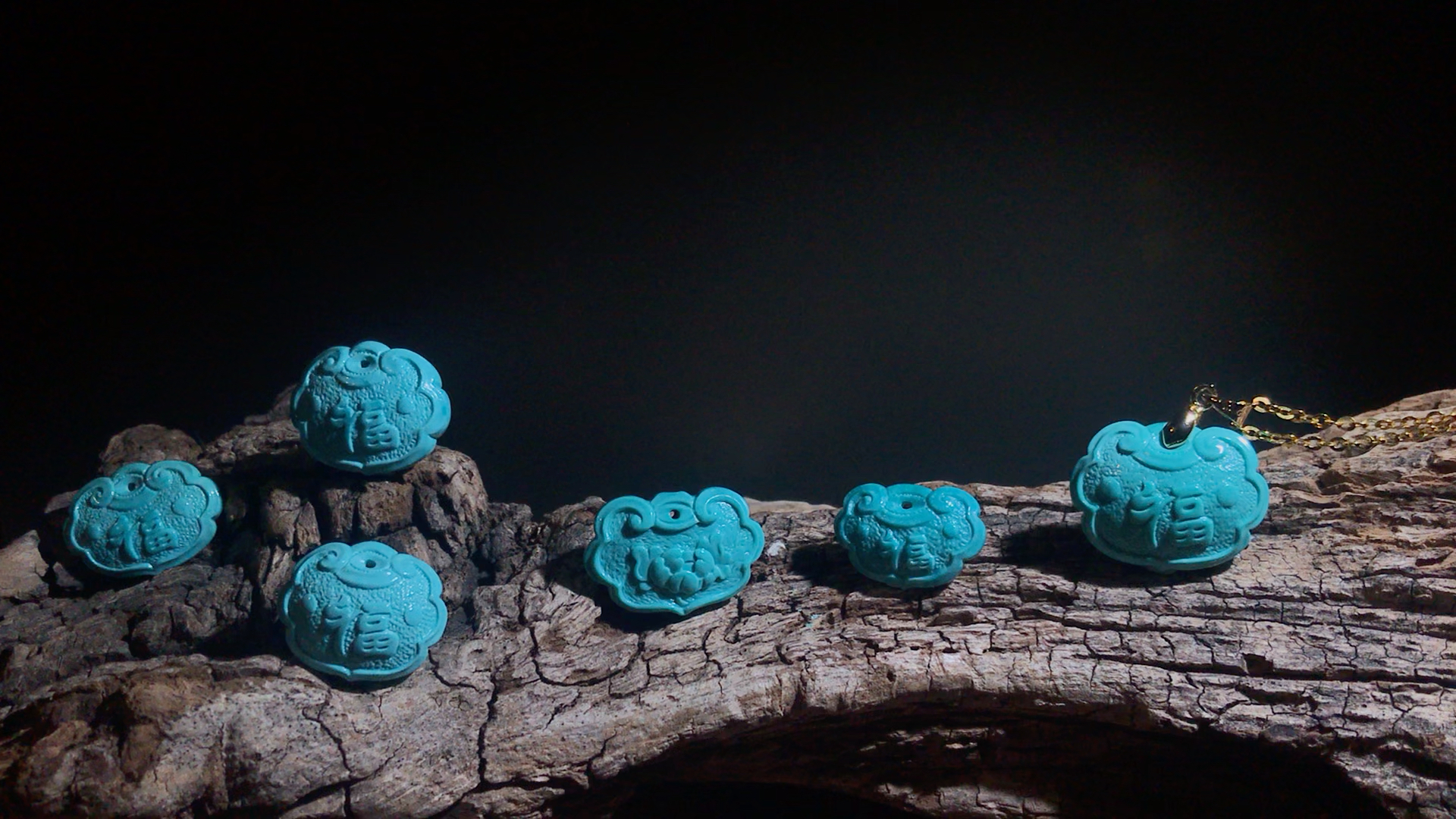 世界最无私的爱———父母爱. 祈愿天下宝贝———平安喜乐.