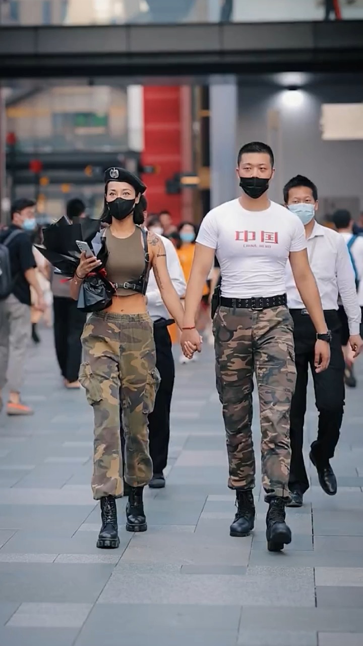 又见到了这对儿帅男靓女