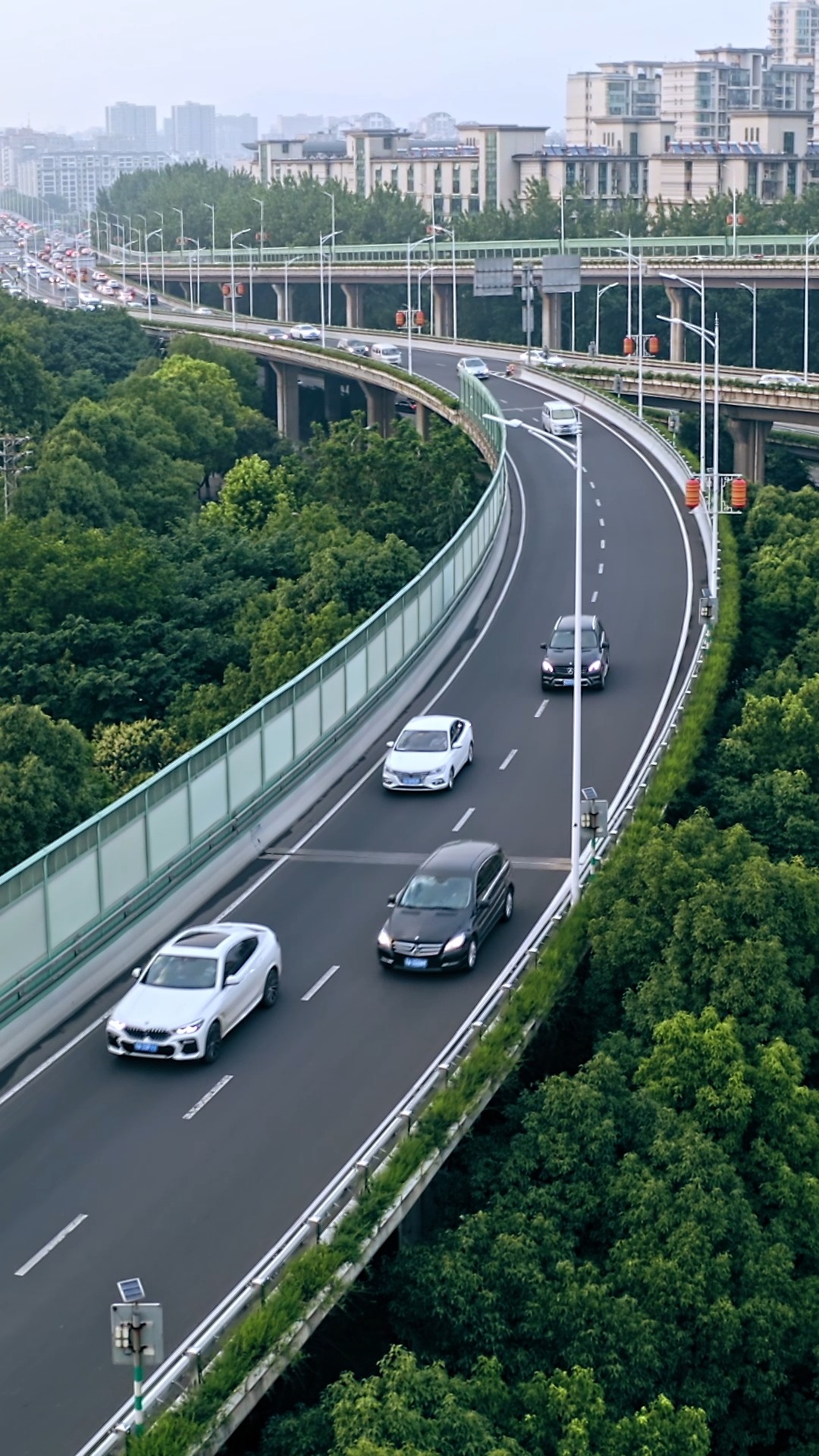 南京"第一堵 "应天大街高架