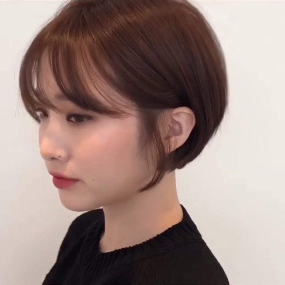 小短发 焦糖色发色