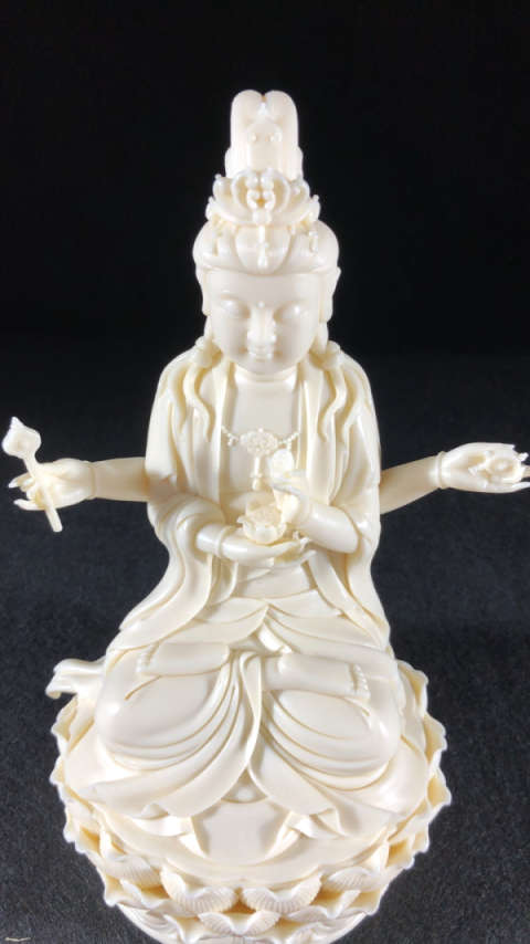 三十三观音之"青颈观音"/玉黄瓷/林建胜