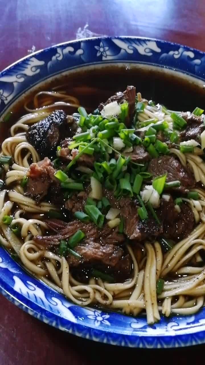 大爱乌镇的红烧羊肉面,推荐30年老店蓝花桥羊肉馆!