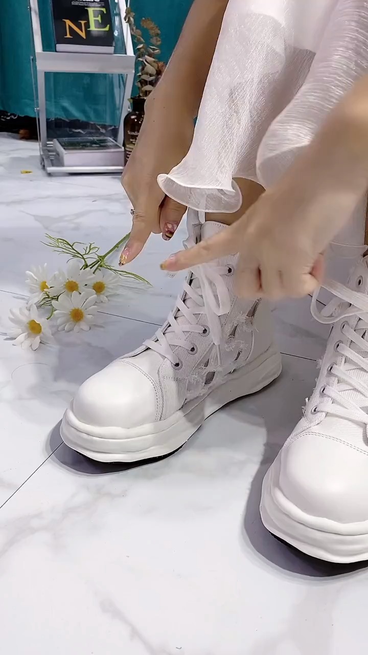 爆款马丁靴 马丁靴花式鞋带系法!