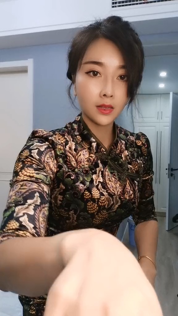 对,我就是三十几岁的老阿姨,但是我有一颗18岁的心