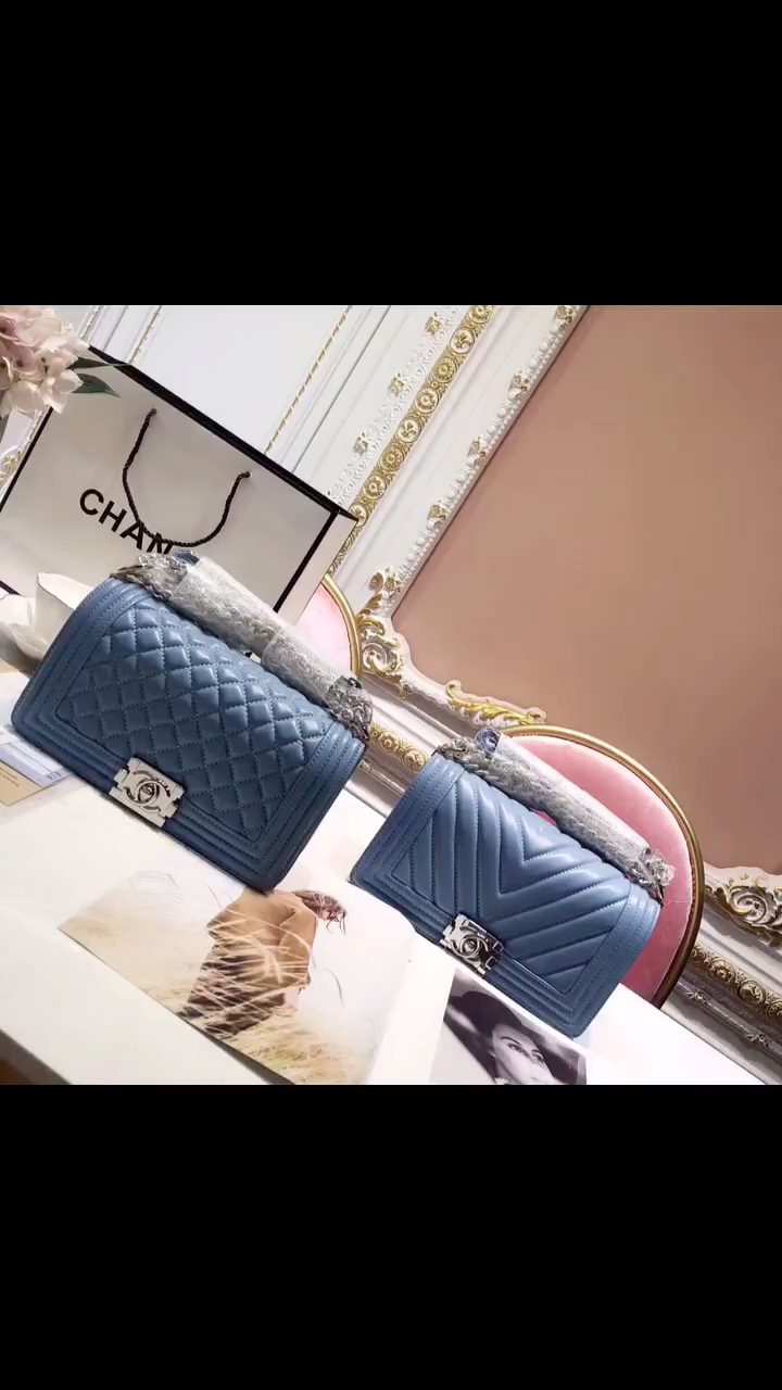 香奈儿chanel新款leboy辣妈包