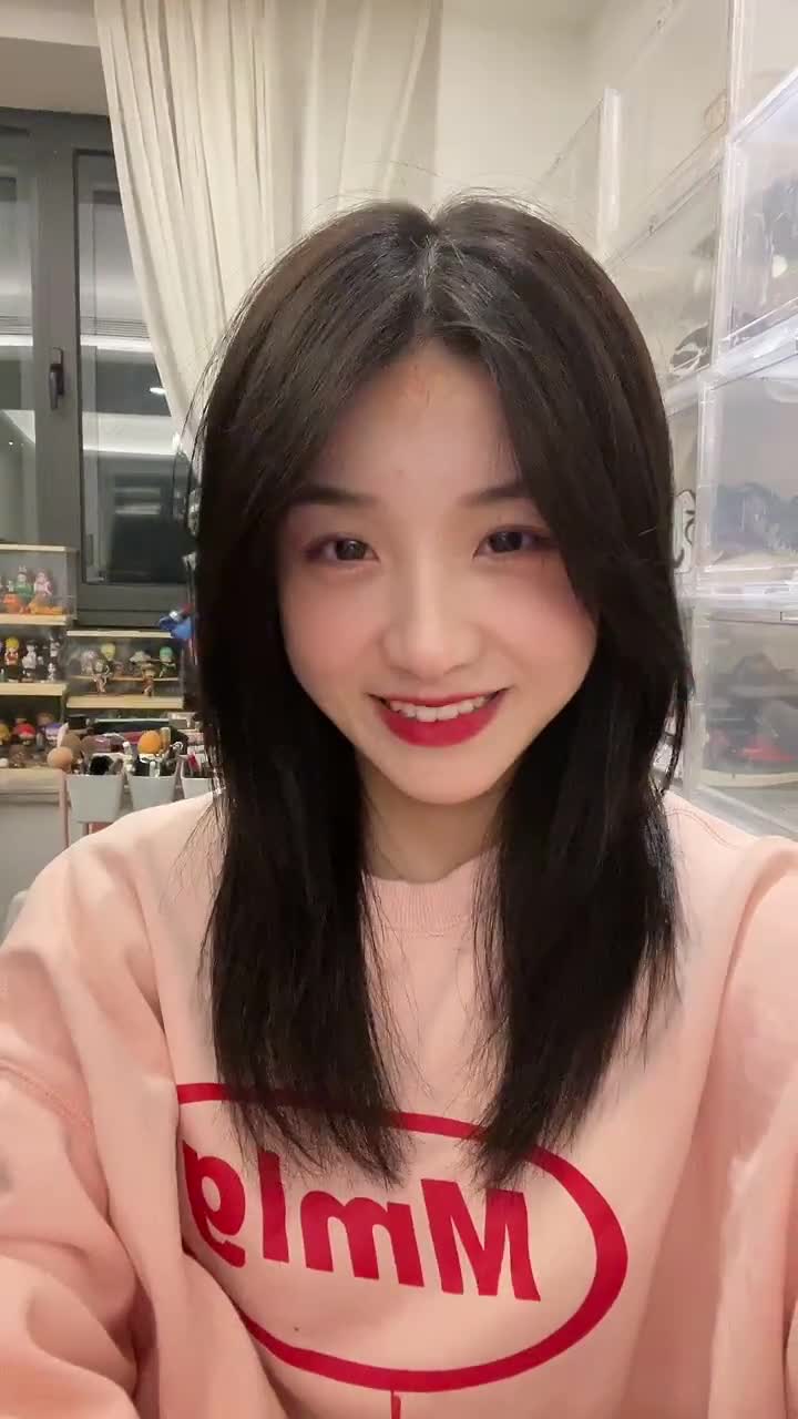 坤哥哥聪姐姐的日常为了压岁钱磕破脑袋哈哈哈哈哈哈哈哈哈笑死我了