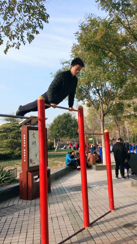 哇,杠上回旋,要飞的节奏吗?