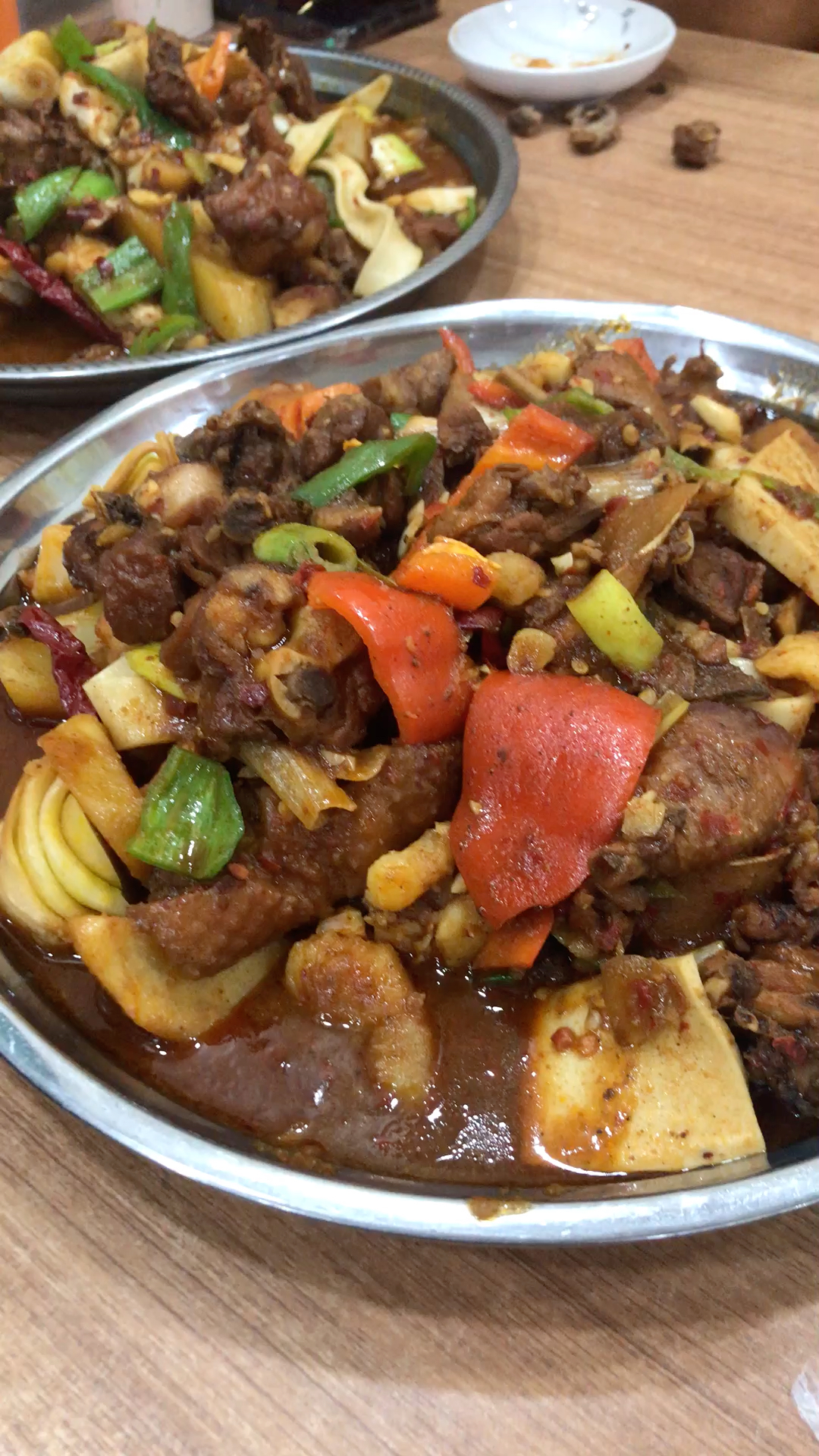 新疆人的大盘鸡3盘子,100块,分量足