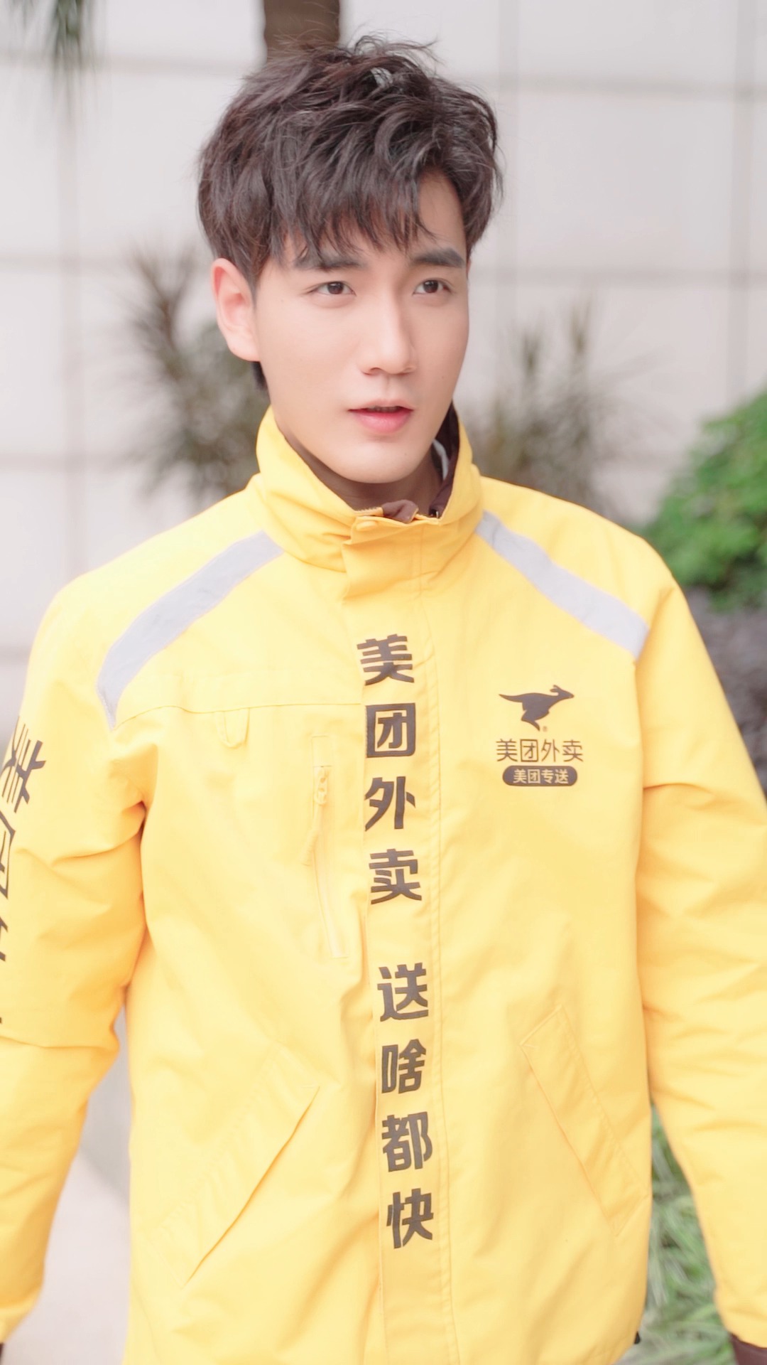 《外卖界的黄小明》第一集:正能量外卖小哥