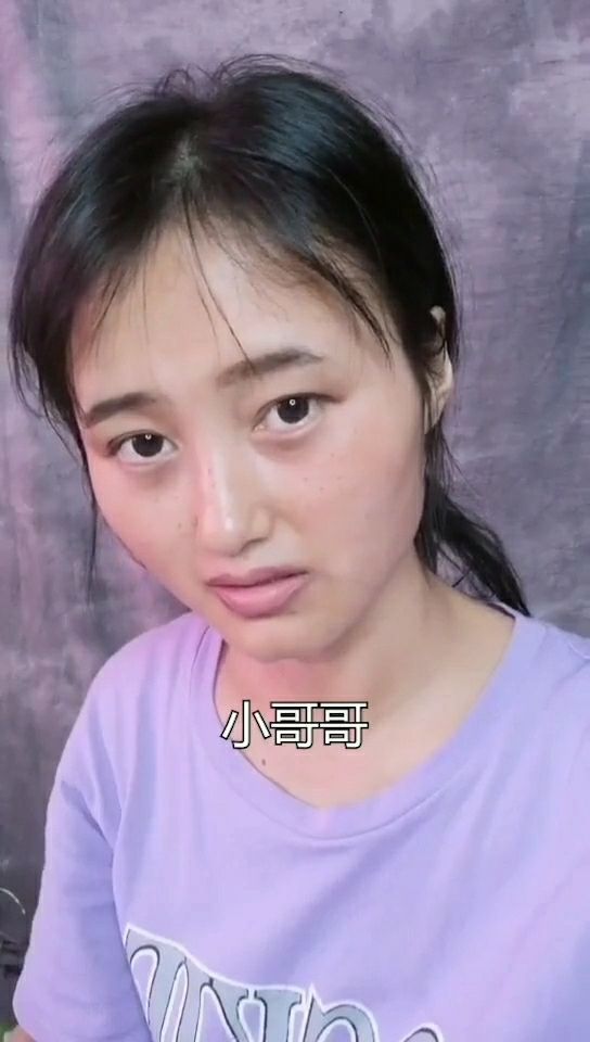 霹雳无敌璟儿    最爱林黛玉  天上天下个林妹妹 似一朵轻云刚出岫