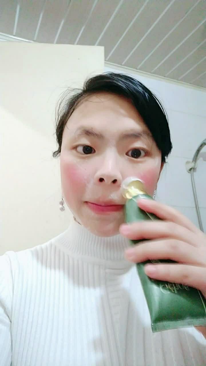 今晚的脸蛋像红苹果96不