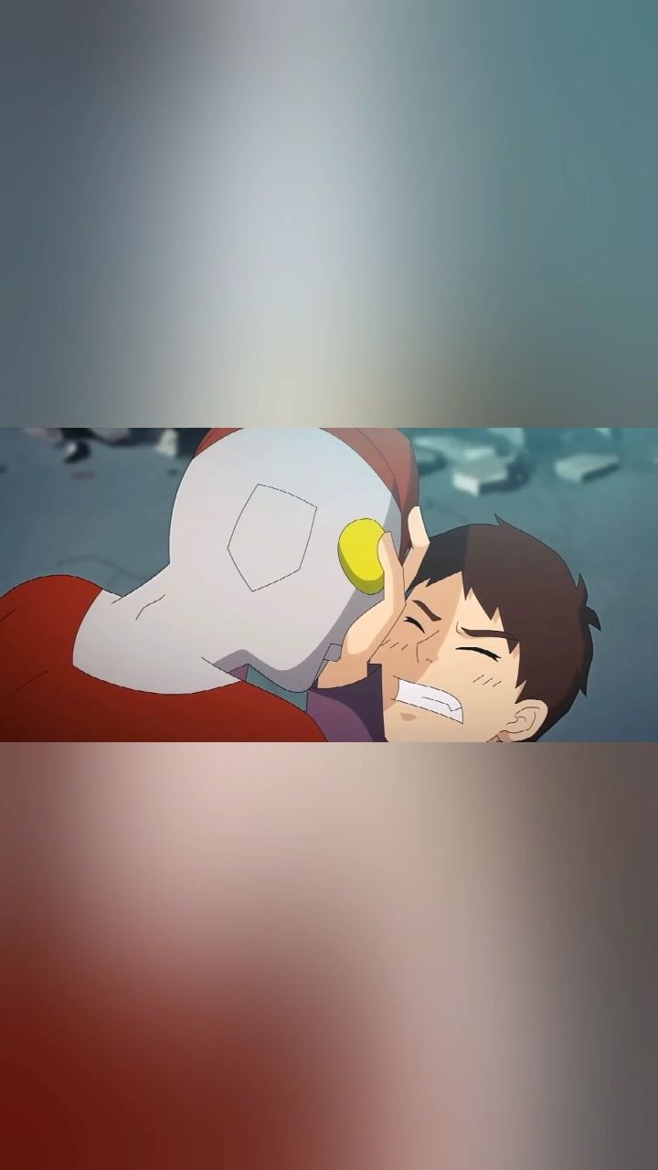 奥特曼壁咚男子    90