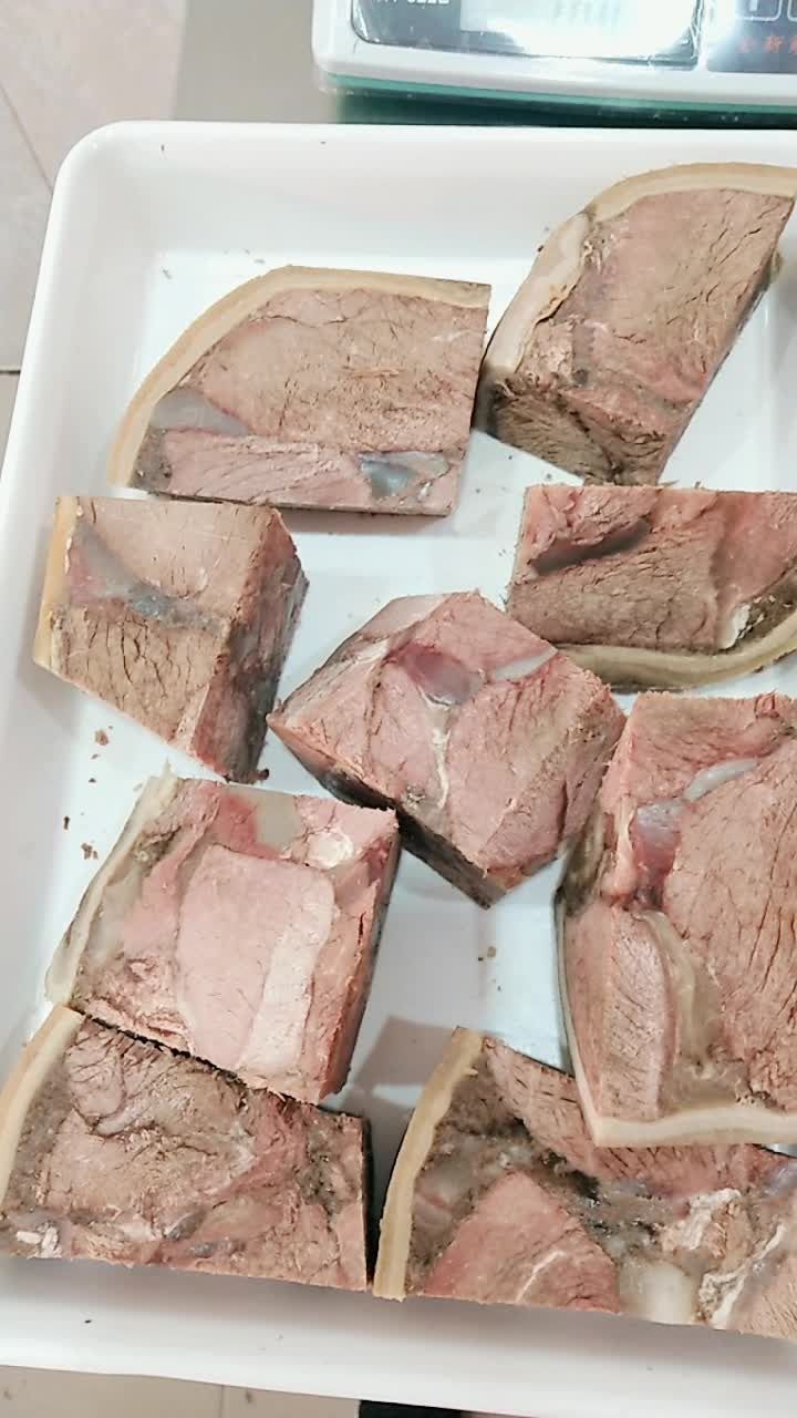 应客人要求,垛子牛肉打包中,健康食品,无任何添加剂,欢迎大家品尝订购