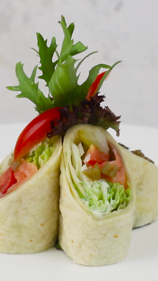 墨西哥烟熏三文鱼卷@{uid:1502349662339070,nick:经纪