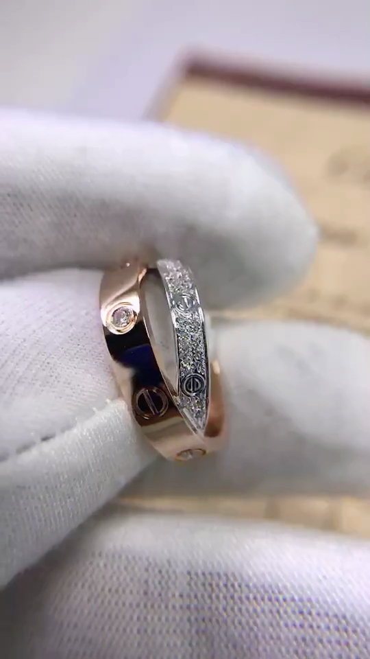 卡地亚双环戒指:满钻7746615钻.客订出货