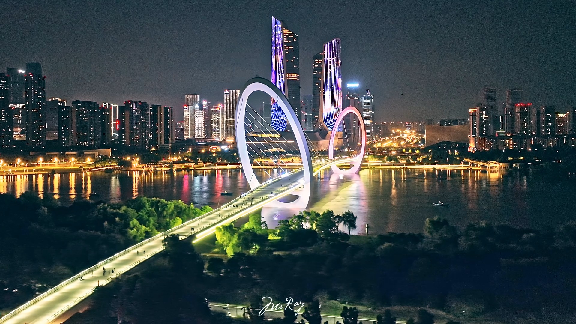 这里是锦绣建邺 ,魅力河西,已成为闪耀金陵的耀眼之城!#南京