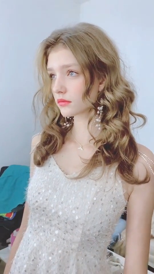 小仙女nastia 珍惜妹子还在国内的半个月小助手