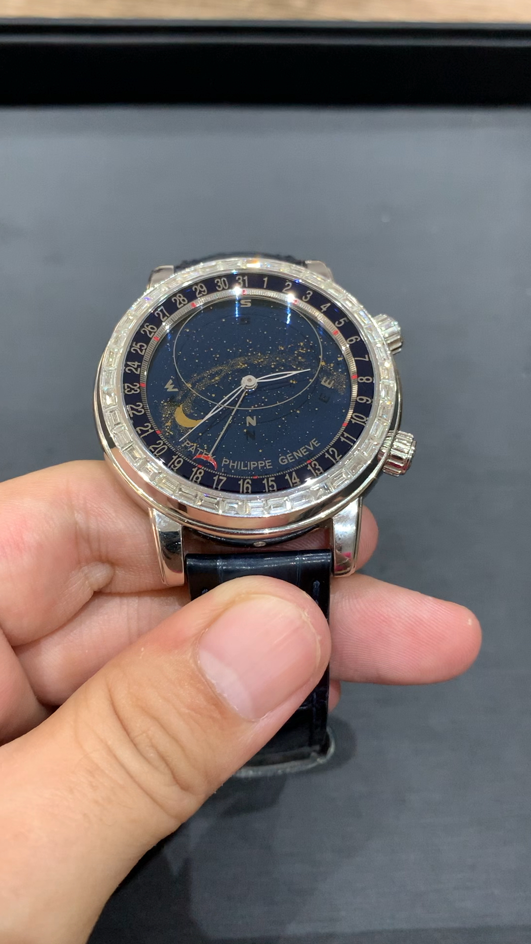 梦想中的星空91 百达翡丽6104p铂金pt950 星空月相万年历腕表60