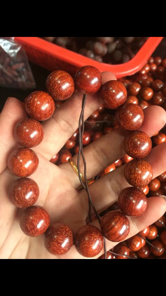 印度小叶紫檀新成品一批1.5x15粒,打包价优