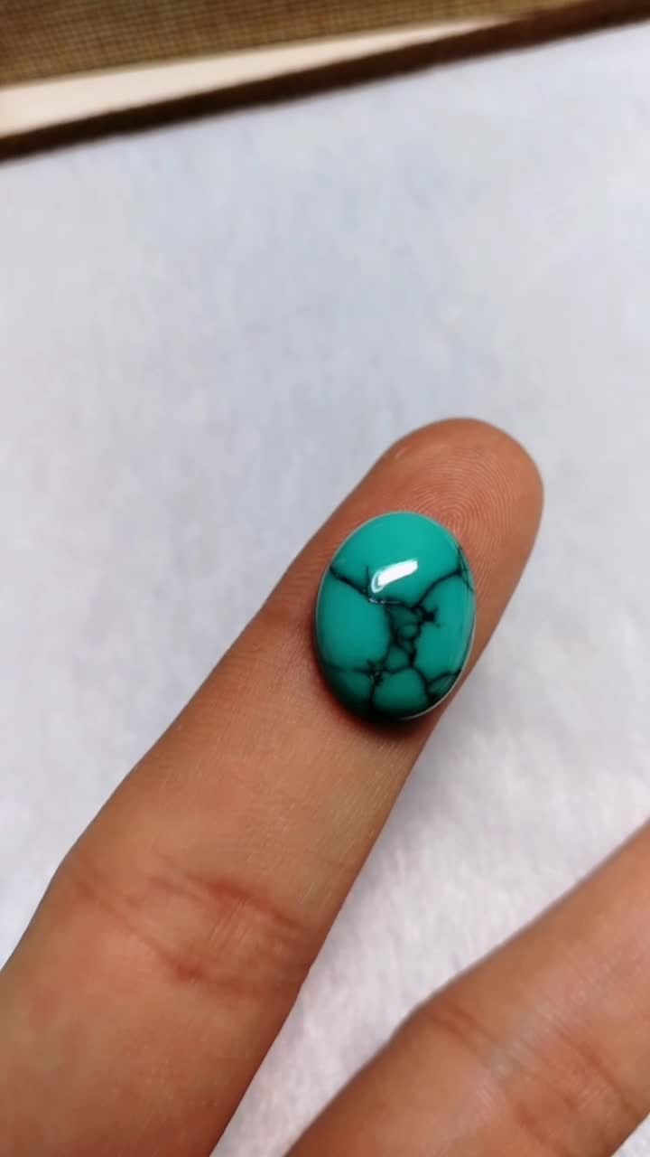 重2.1g.乌兰花戒面