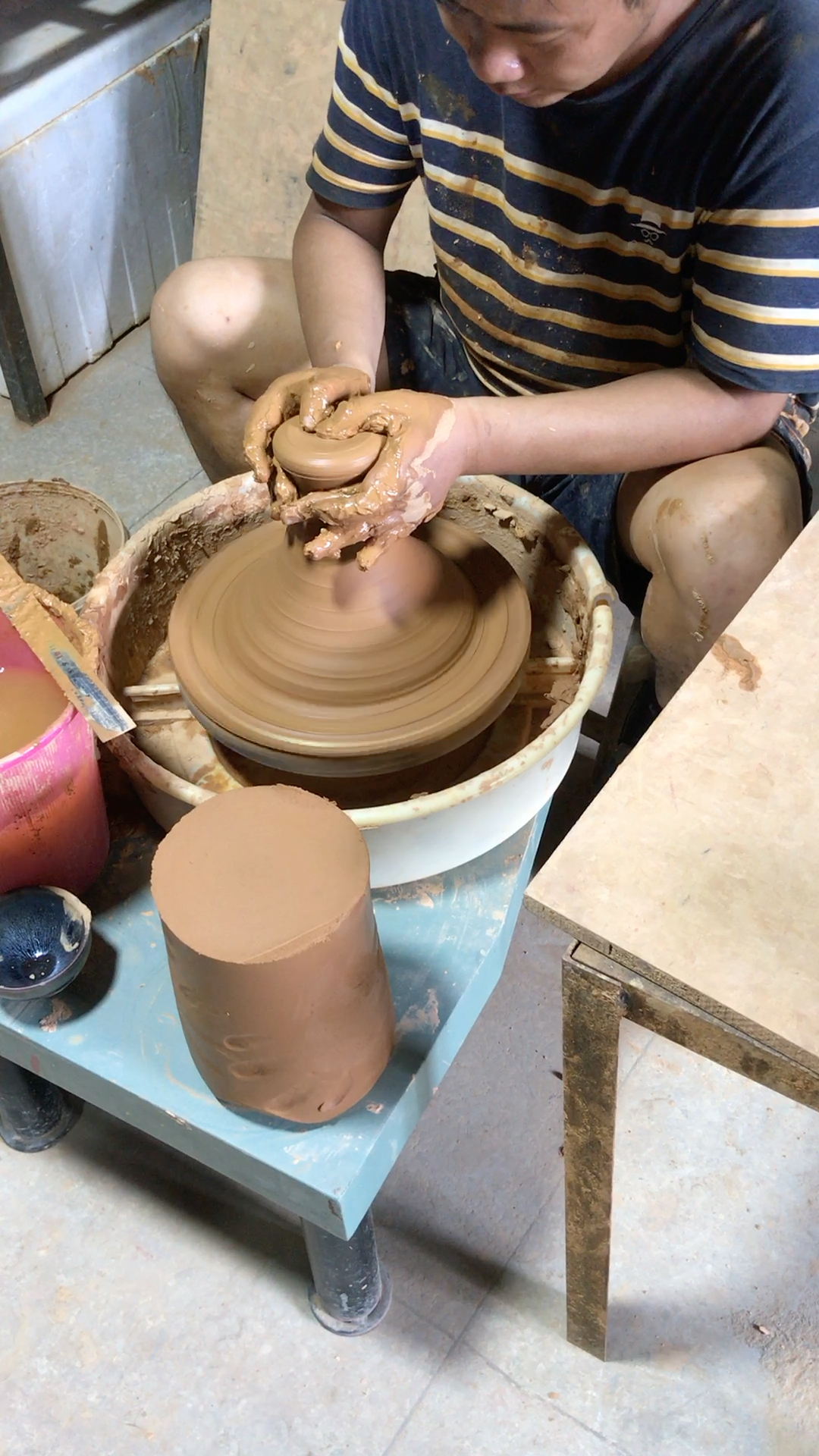 建盏纯手工拉胚