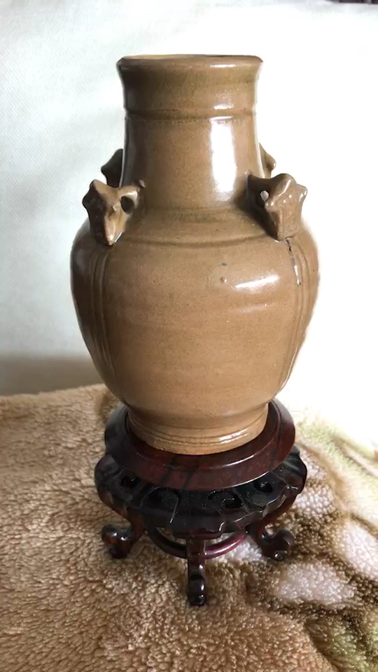 黄釉四系双耳罐(唐代)