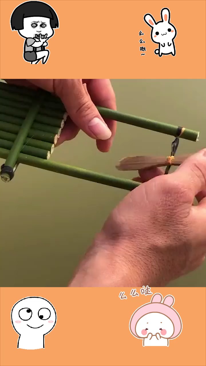 男子自制竹筏,玩起来不要太开心,根本停不下来