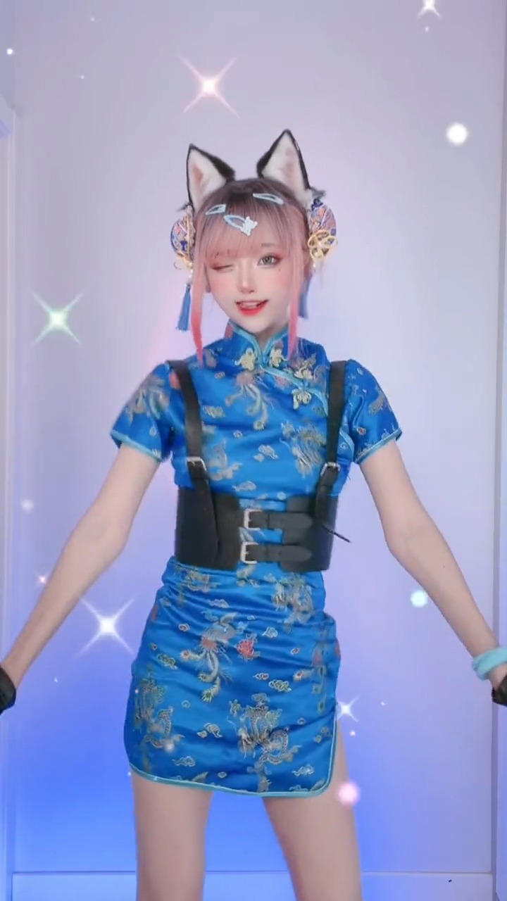 安排一个susie摆手摇摇舞