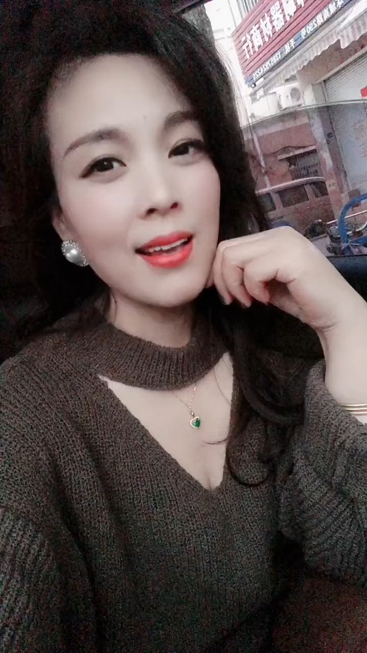 别人的老婆好却没有想过自己的老婆也被别人惦记在别人眼里也是一个宝