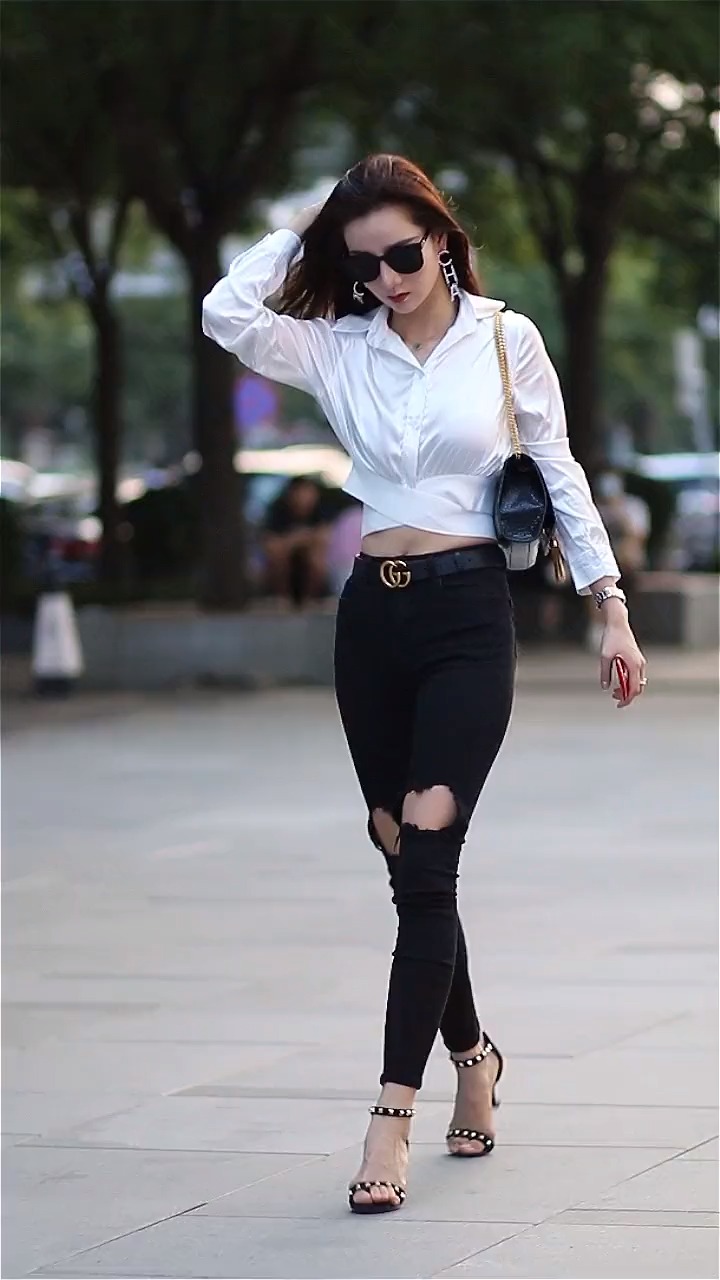 大姐大的范,时尚的味道#街拍美女