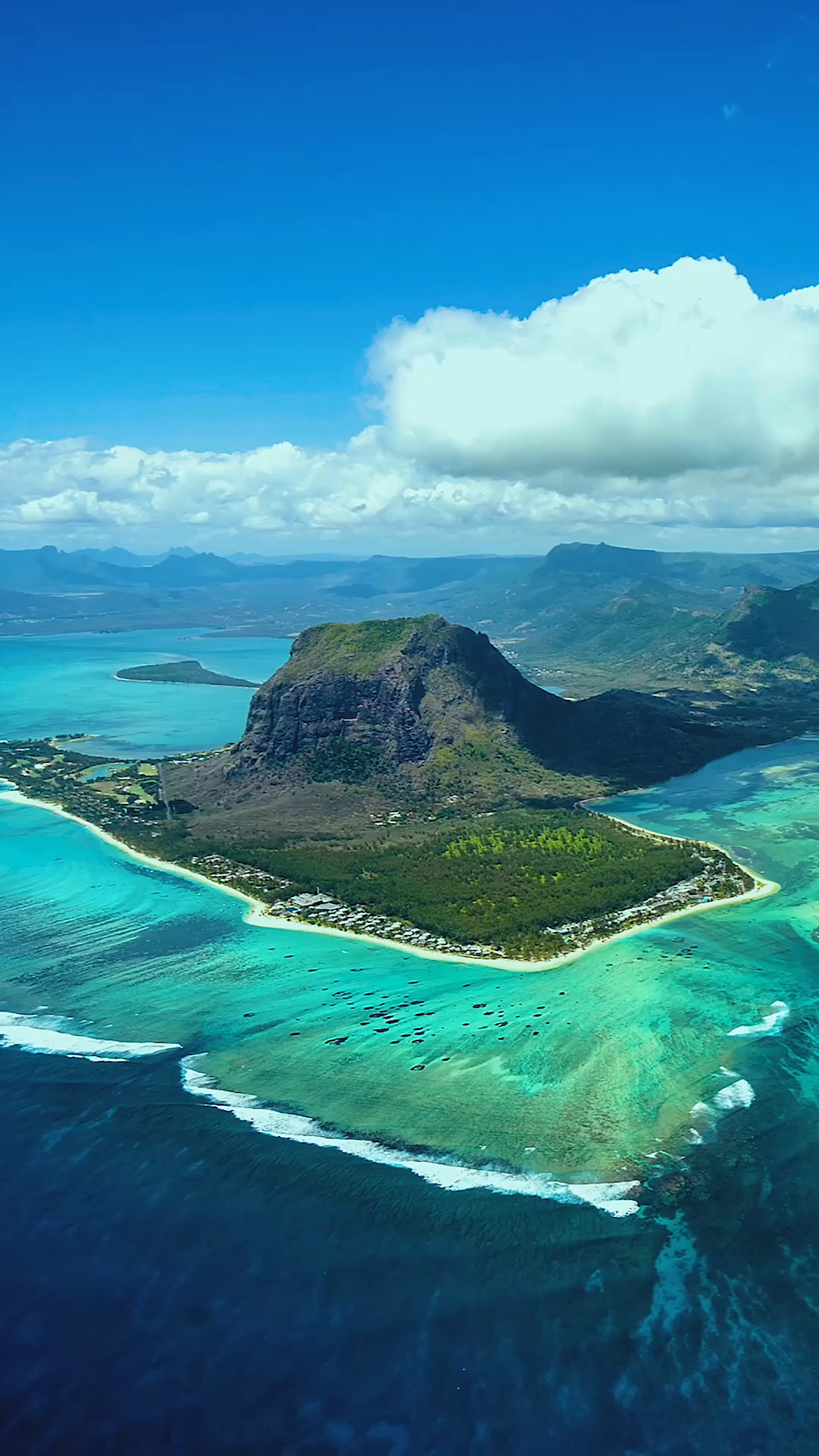 海底瀑布真的存在,这也太美了吧.