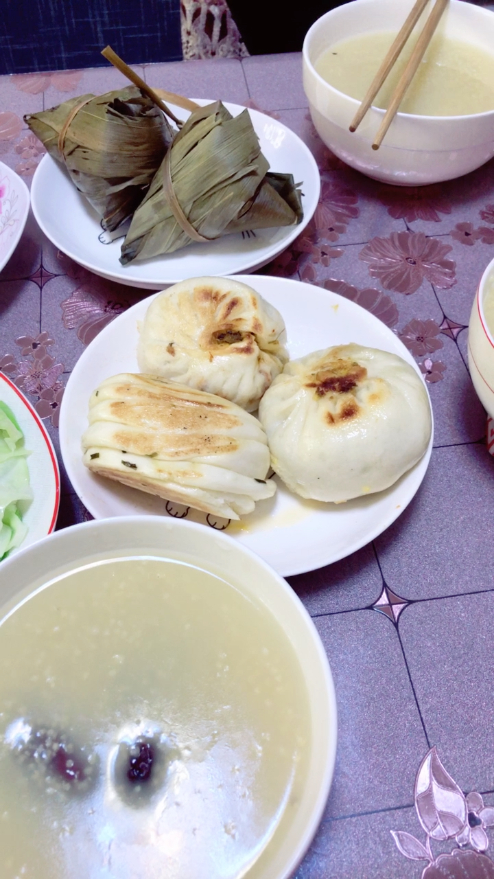 周末三个人的早餐03