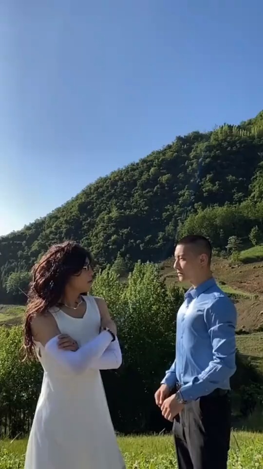 属实伤感了正经的攀娘你阳