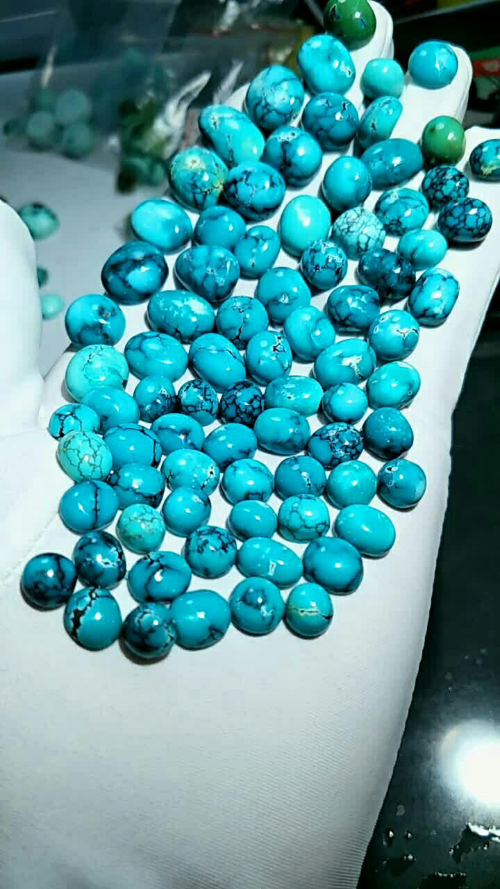 原矿高瓷蓝绿松石戒面儿,76.78克!