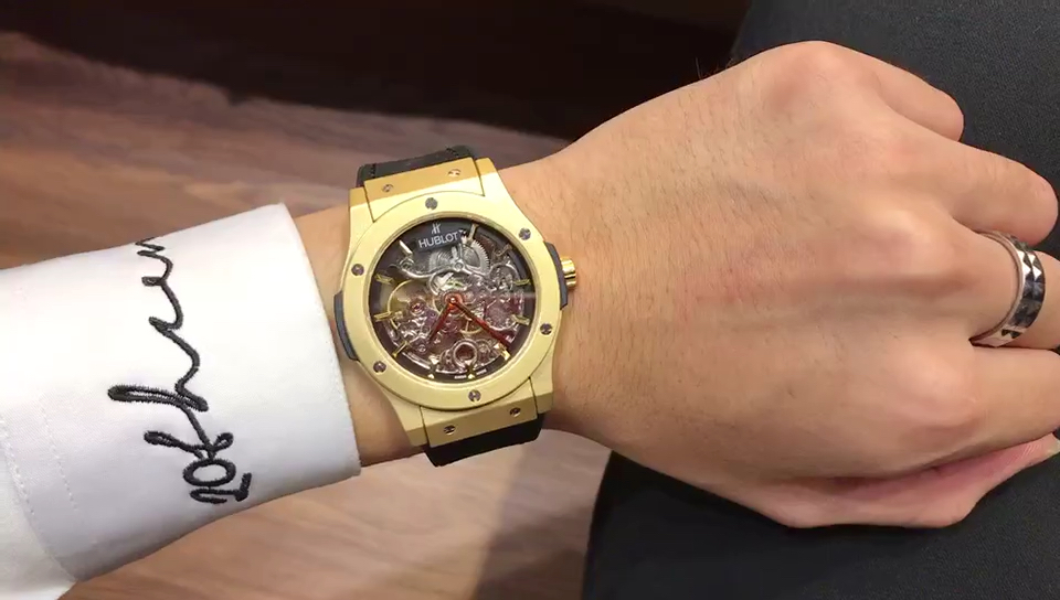 恒宝 镂空机械手表